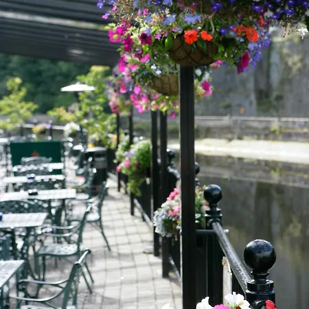 Hotel River Court
