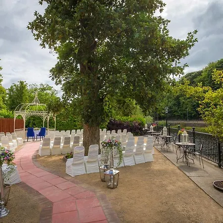 River Court Hotel