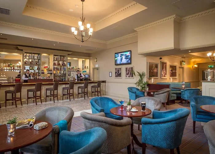 Szálloda River Court 4*