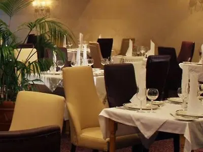 River Court Szálloda 4*