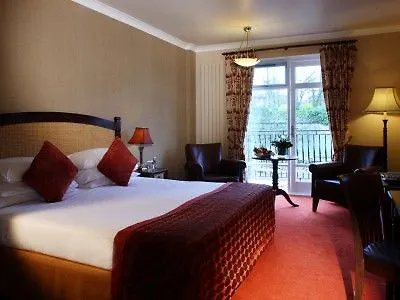 Szálloda River Court 4*