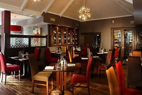 River Court Szálloda